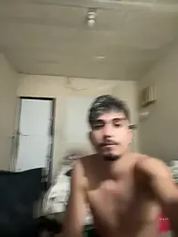 Uchihaxxx — вебкам-модель онлайн на stripchat