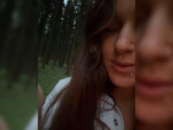 SHAWTY420__ — вебкам-модель онлайн на bongacams