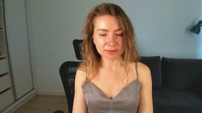 miax_desire — Cam4 stream photo (Mar 2026)