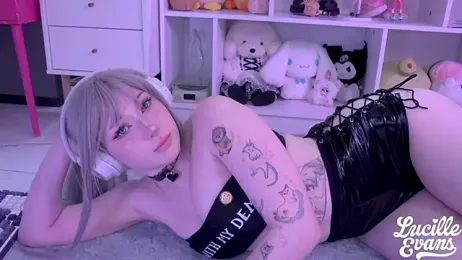 lucille_evans — вебкам-модель онлайн на stripchat