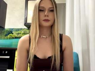 lioraroux — Camsoda stream photo (Jun 2026)