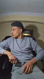 BigElfo — вебкам-модель онлайн на cam4