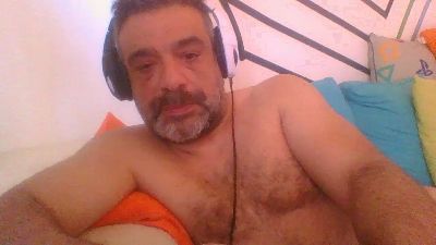 benenzo — Cam4 stream photo (May 2026)
