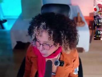 emma_nakamura — вебкам-модель онлайн на chaturbate