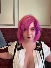 Angel-Lewd-Cake — вебкам-модель онлайн на stripchat