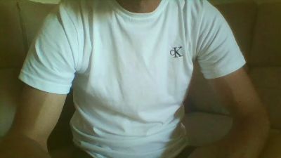 momentofeli — Cam4 stream photo (Jun 2026)