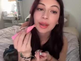cami_calderon — вебкам-модель онлайн на chaturbate