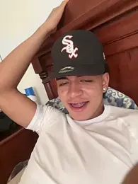 JoanG10 — вебкам-модель онлайн на stripchat