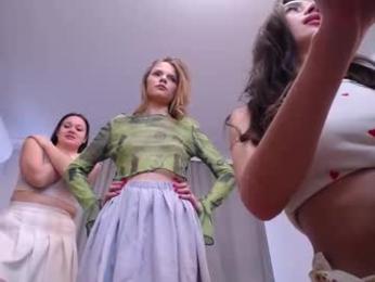 liana_meow246 — вебкам-модель онлайн на chaturbate