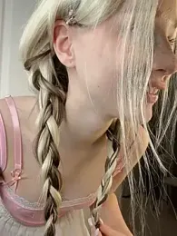 KittiLin — вебкам-модель онлайн на stripchat