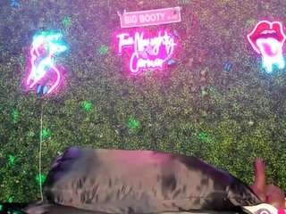 bigbootysarenalove — camsoda