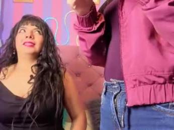 valkiria_and_dione — вебкам-модель онлайн на chaturbate