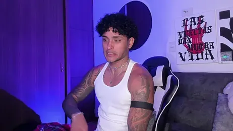 Alessandro_Vanni — вебкам-модель онлайн на stripchat