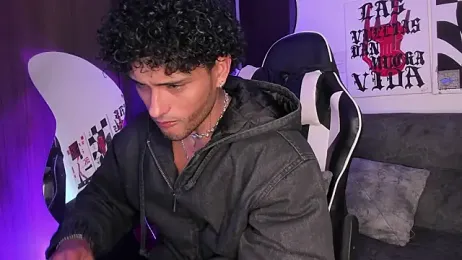 Alessandro_Vanni — вебкам-модель онлайн на stripchat