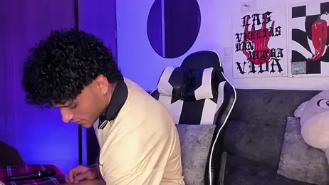 Alessandro_Vanni — вебкам-модель онлайн на stripchat