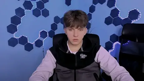 travis_wolf_ — Stripchat stream photo (Apr 2026)