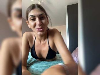 KamillaRuss — вебкам-модель онлайн на bongacams