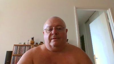 philou75xxx — Cam4 stream photo (Mar 2026)