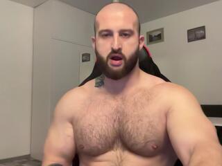 Panda Muscle — вебкам-модель онлайн на flirt4free