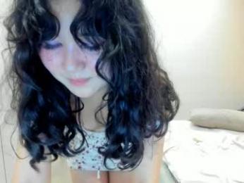 emmilee_ — Chaturbate stream photo (Jun 2026)