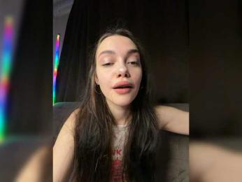 KiskaMi1 — вебкам-модель онлайн на bongacams