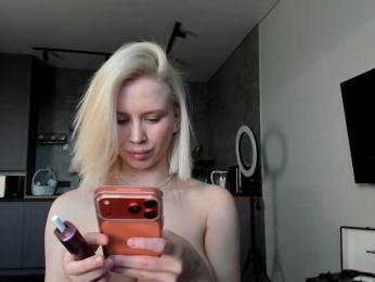 Sunlovv — Bongacams stream photo (Apr 2026)