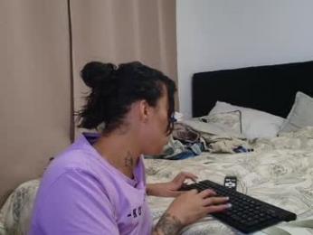 emmi_11 — Chaturbate stream photo (Mar 2026)