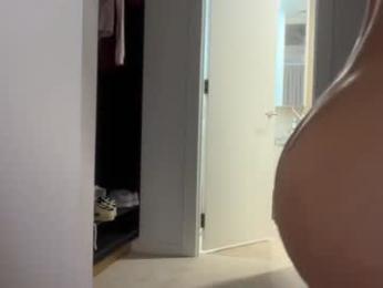 ava_delightt — вебкам-модель онлайн на chaturbate