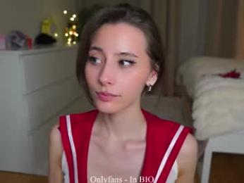 falinecrosthwaite — вебкам-модель онлайн на chaturbate