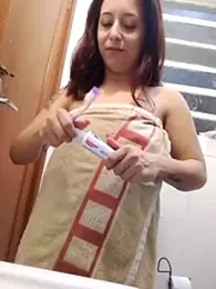 cris048 — Stripchat stream photo (Jun 2026)