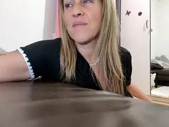 sweethotmilf888 — Stripchat stream photo (Mar 2026)