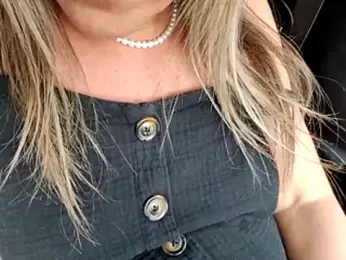 sweethotmilf888 — Stripchat stream photo (Mar 2026)