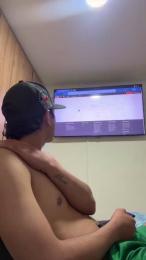 Brekass — вебкам-модель онлайн на cam4