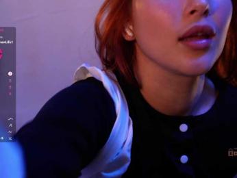 _Q_ — вебкам-модель онлайн на bongacams