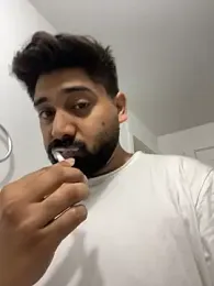 vinayz0 — Stripchat stream photo (Aug 2026)