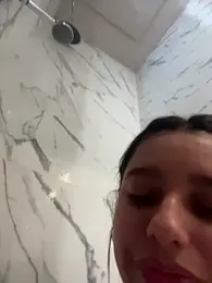 Lusty_Lunaa — вебкам-модель онлайн на stripchat