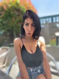 Yasmiinee — Stripchat stream photo (Jun 2026)