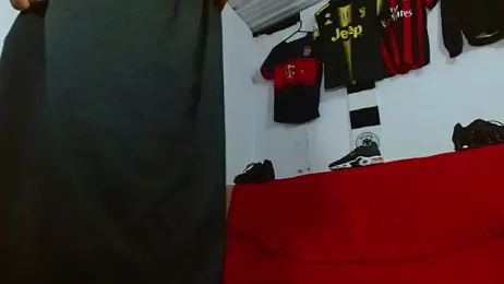 skinny23cm — вебкам-модель онлайн на stripchat