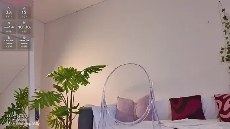 milly_shy — вебкам-модель онлайн на stripchat