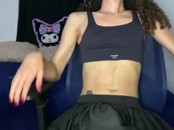 lia_hdz — вебкам-модель онлайн на chaturbate