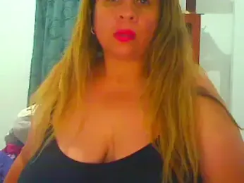 luciana69hot — Stripchat stream photo (Nov 2023)