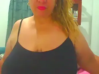 luciana69hot — вебкам-модель онлайн на stripchat