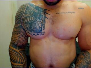 Mateo G — вебкам-модель онлайн на flirt4free