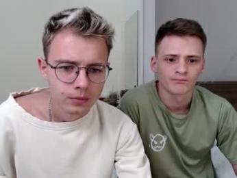 nikikerry_cum_ — Chaturbate stream photo (Mar 2026)