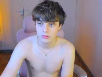 maxvibee — Chaturbate stream photo (Mar 2026)