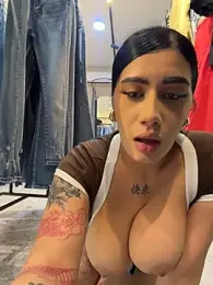 clarachanelricek — вебкам-модель онлайн на stripchat