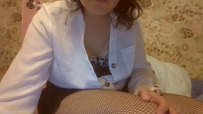 oseriezvous — вебкам-модель онлайн на cam4