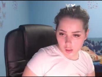 prettyjulliette — Chaturbate stream photo (Mar 2023)