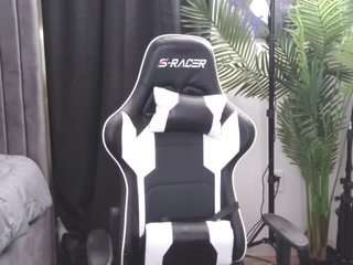 january-rose — Camsoda recorded stream image, 20.05.2025 01:30