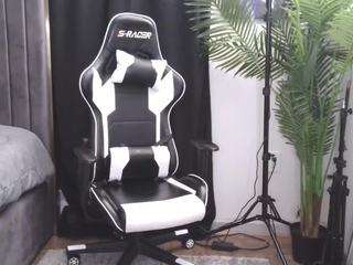 january-rose — Camsoda recorded stream image, 20.05.2025 01:30